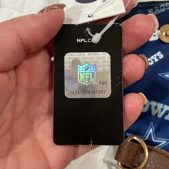 FOCO Dallas Cowboy Printed Cross Body Bag ⭐️ - Picture 3 of 9